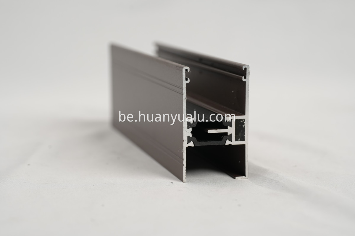 Thermal insulation profiles